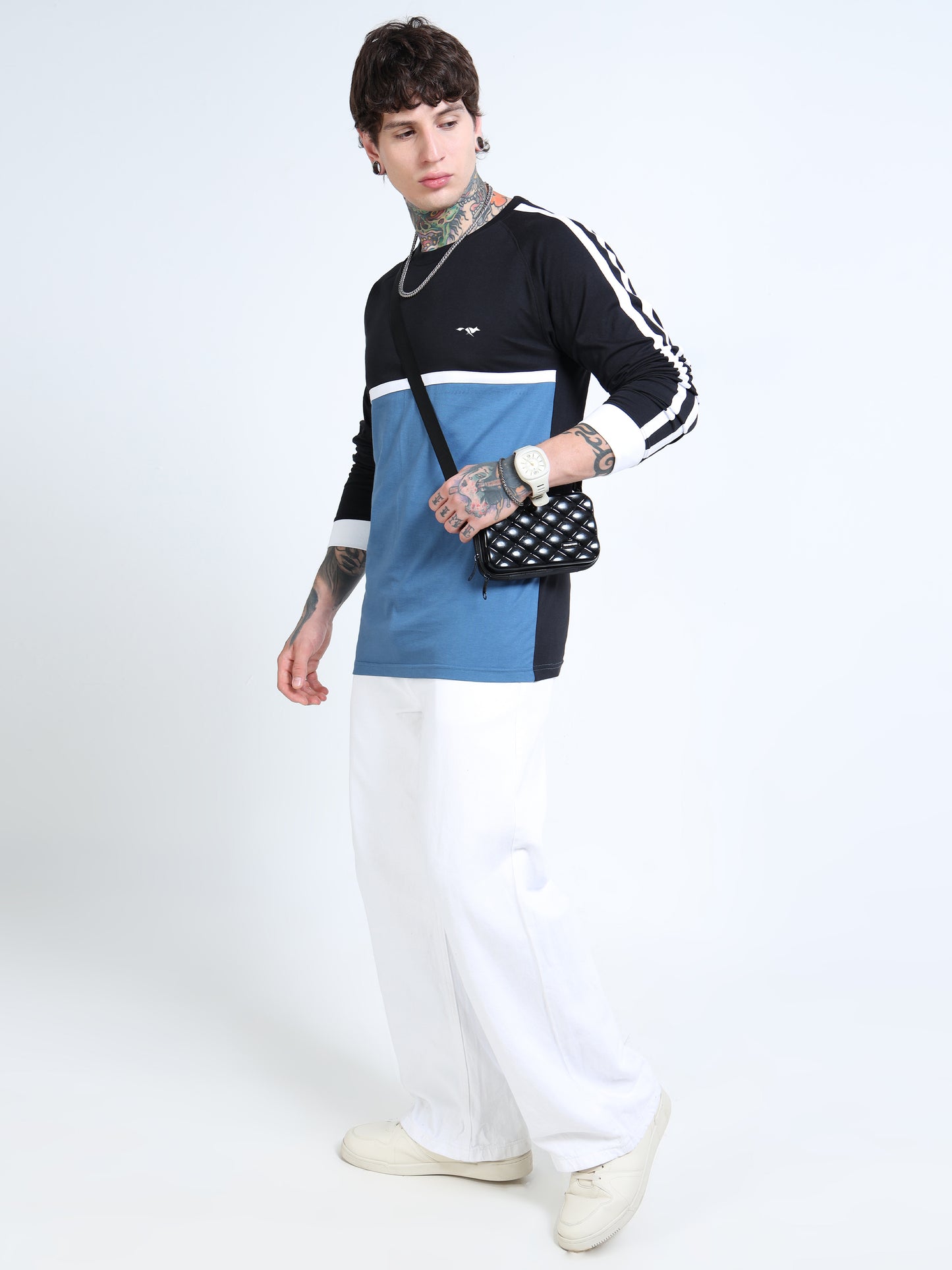 Men’s Black & Blue Colorblock Long Sleeve Crew Neck T-Shirt with Contrast Stripes