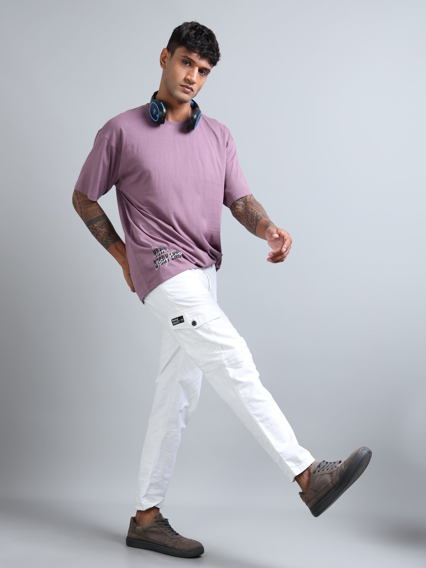 Men Typography Back Print Oversized Round Neck T-Shirt