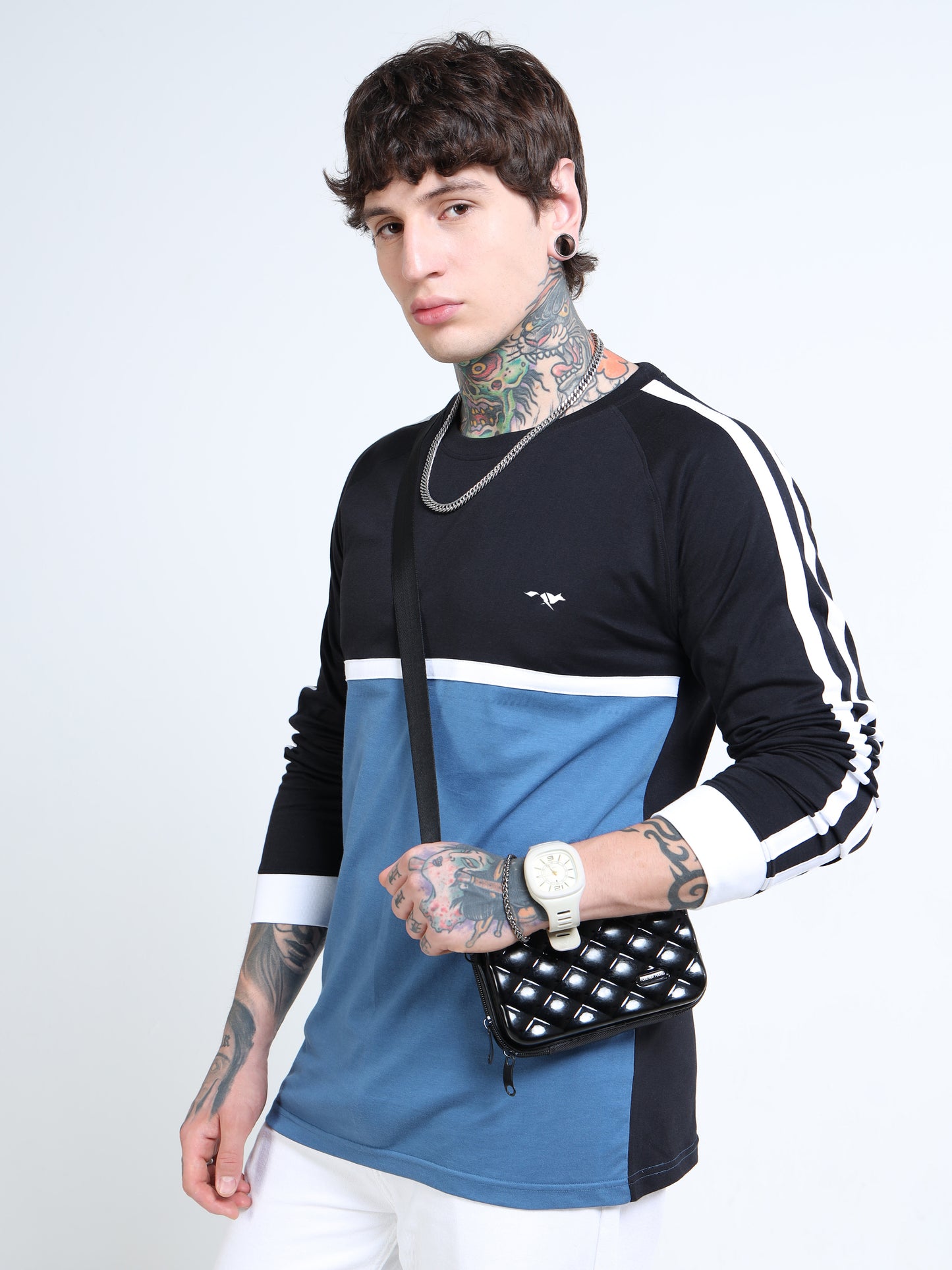 Men’s Black & Blue Colorblock Long Sleeve Crew Neck T-Shirt with Contrast Stripes