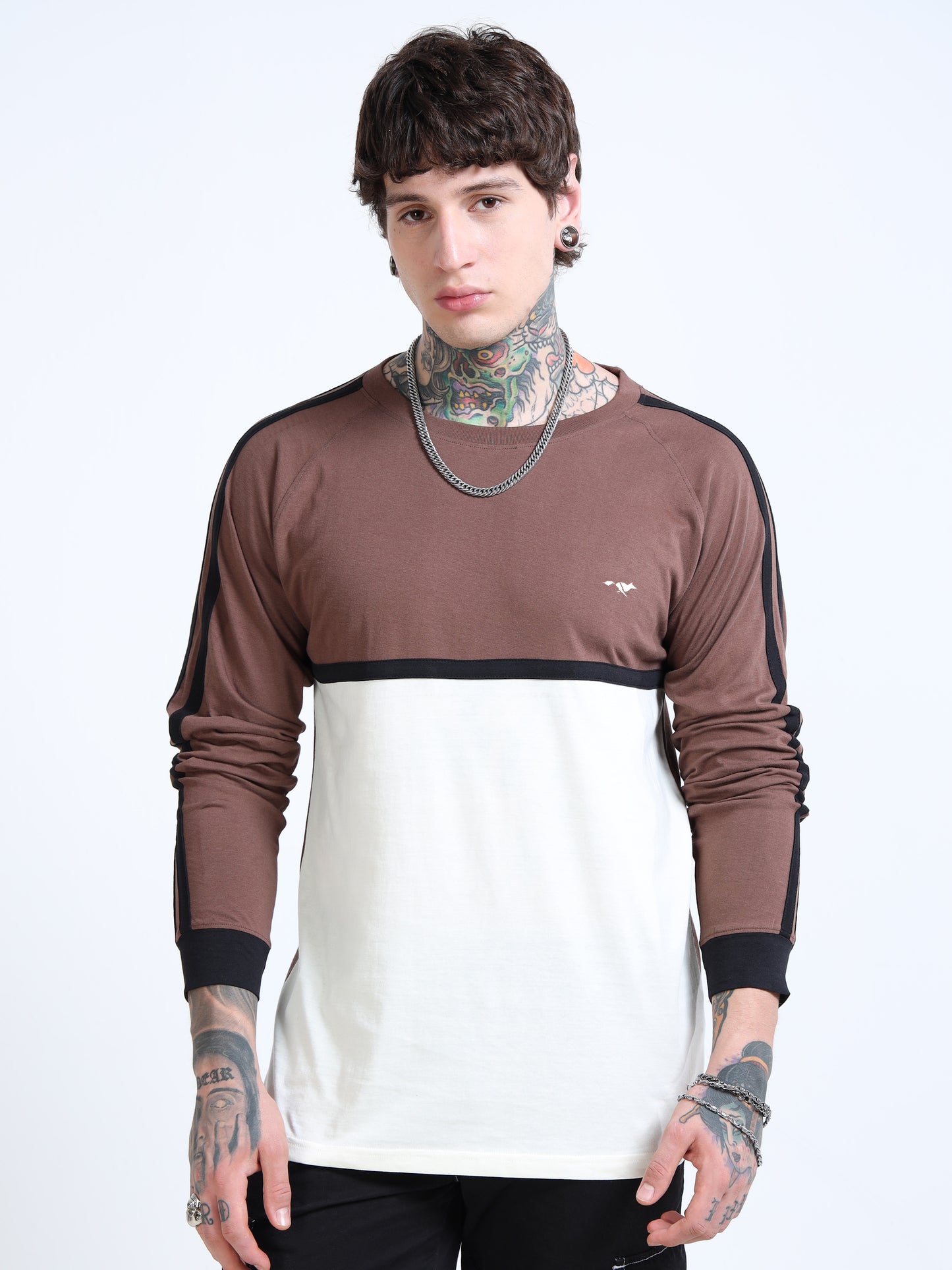 Men’s Brown & Off-White Colorblock Long Sleeve Crew Neck T-Shirt with Contrast Shoulder Stripes