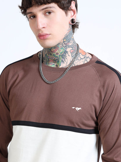 Men’s Brown & Off-White Colorblock Long Sleeve Crew Neck T-Shirt with Contrast Shoulder Stripes