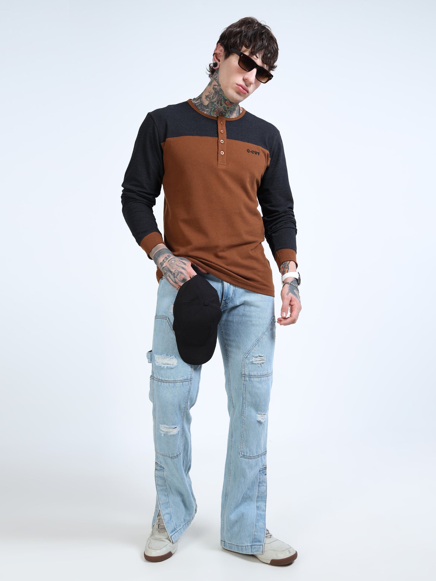 Men Colourblocked Henley Neck T-shirt