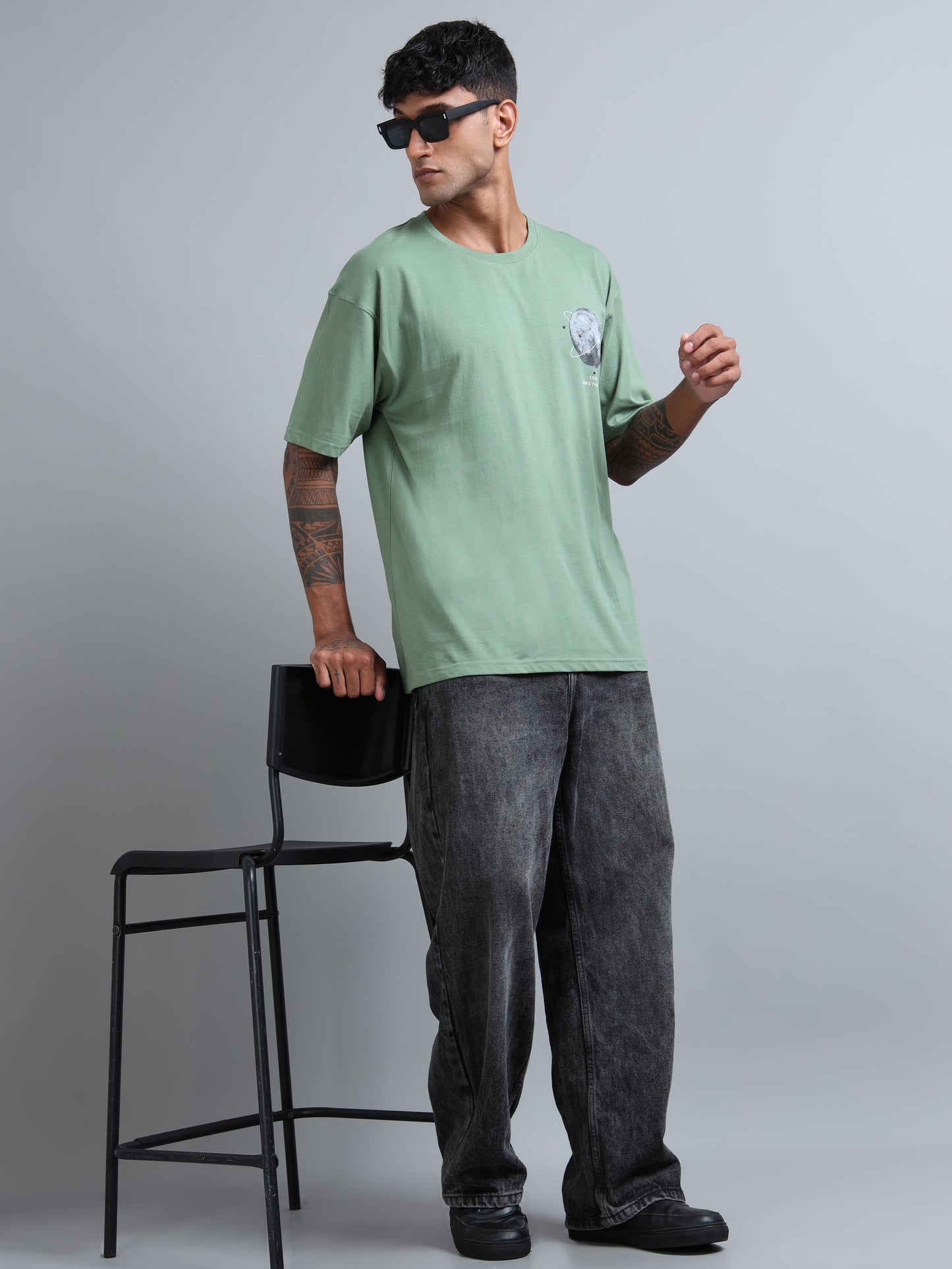 Mens Orbit Moon Graphic Olive Oversized T-Shirt – Pure Cotton Drop Shoulder Tshirt
