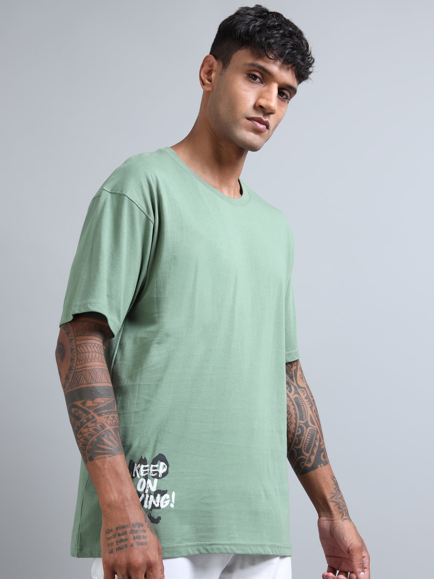 Men’s Casual Oversized Tee – Keep On Moving Print | Cotton Streetwear T-Shirt