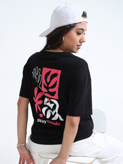 Women’s Oversized Black Tshirt – Stay Delulu Graphic Tee