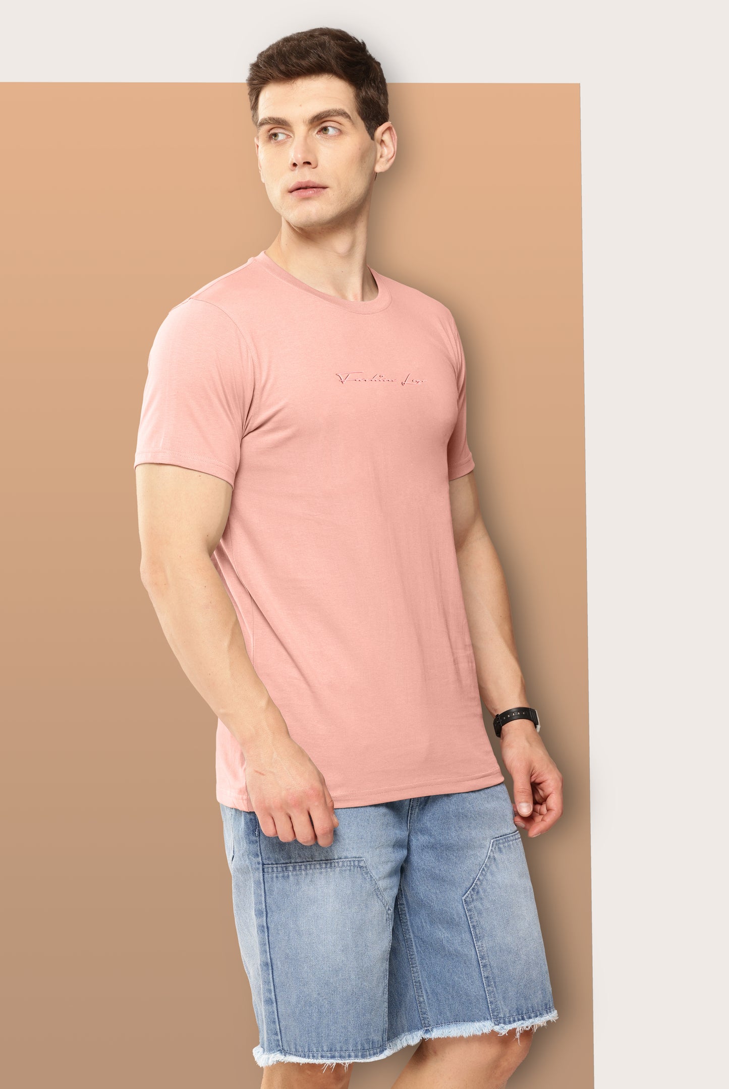 Men’s  Slim Fit Crew Neck T-Shirt with Minimal Logo