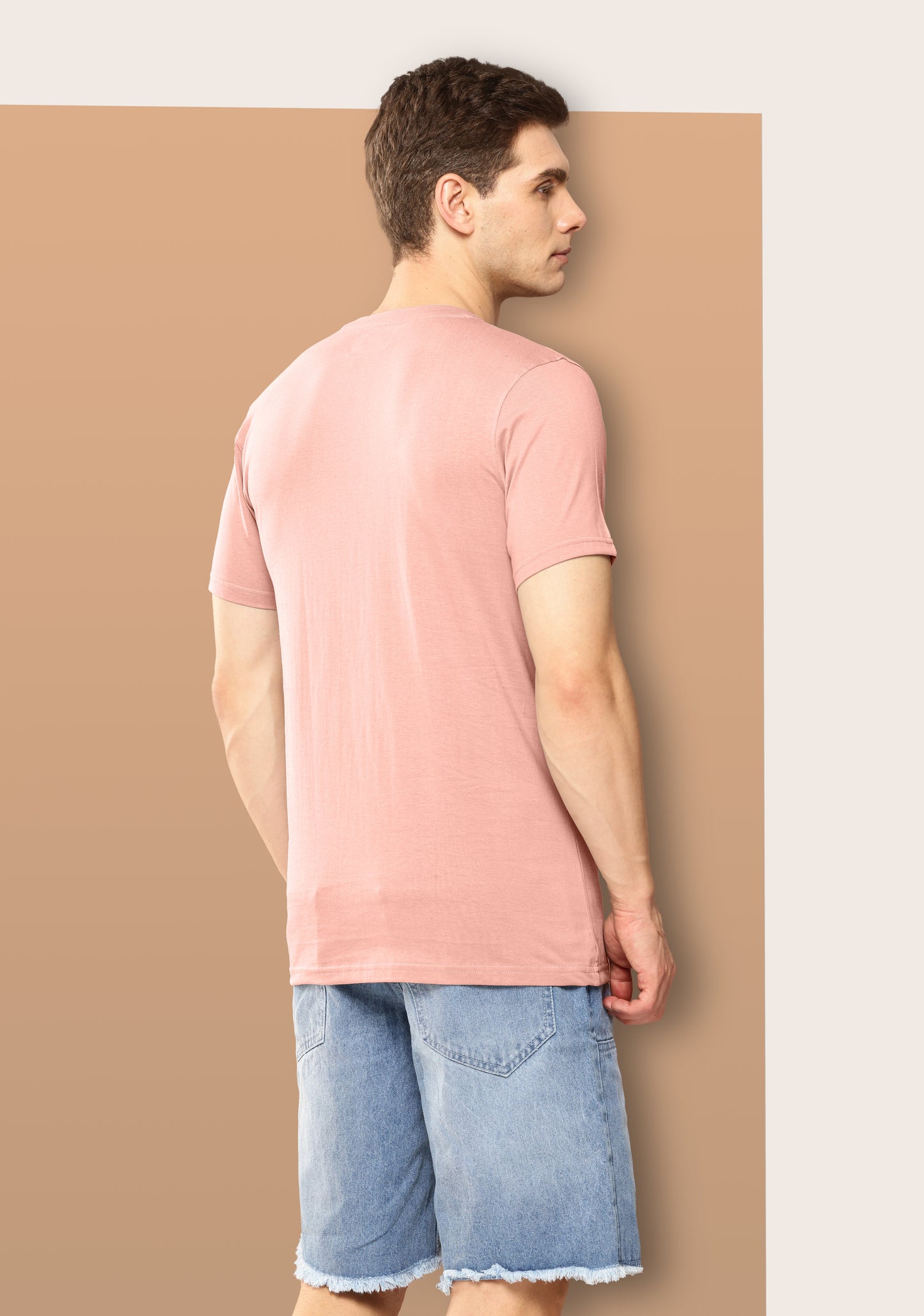 Men’s  Slim Fit Crew Neck T-Shirt with Minimal Logo
