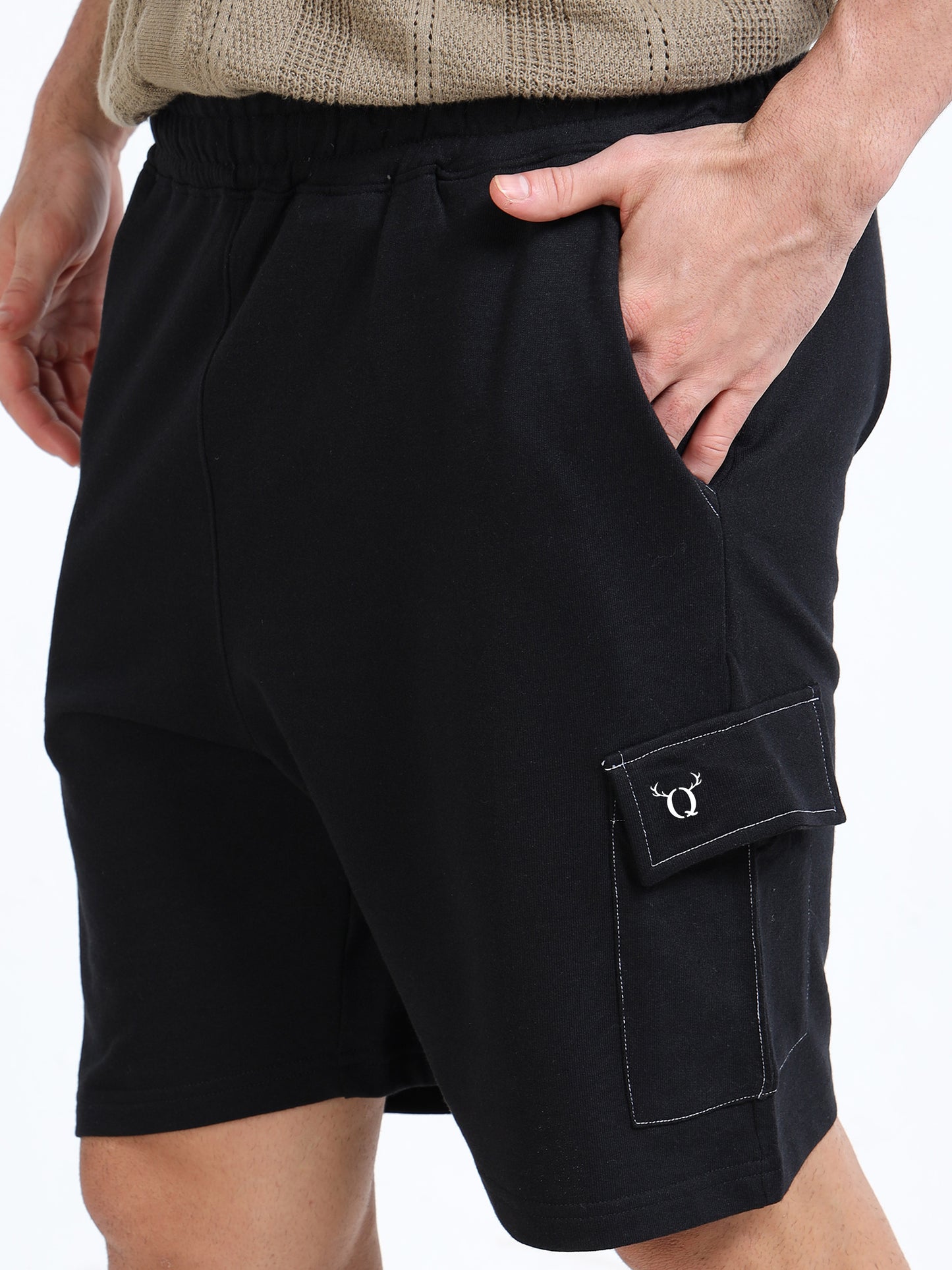 Men Outdoor Regular Fit Mid-Rise Cargo Shorts