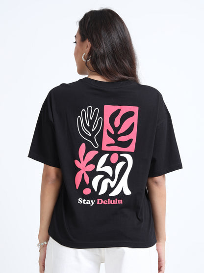 Women’s Oversized Black Tshirt – Stay Delulu Graphic Tee